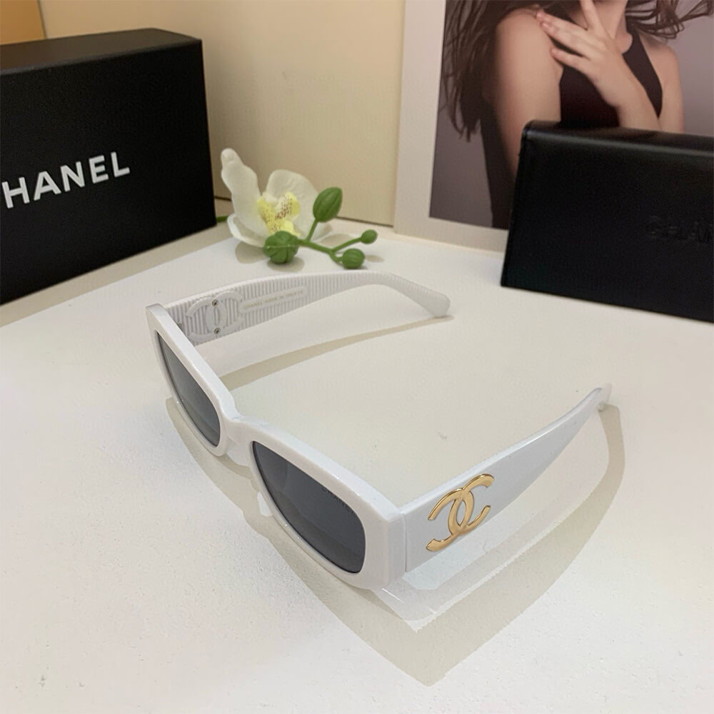 Ch**el SUNGLASSES