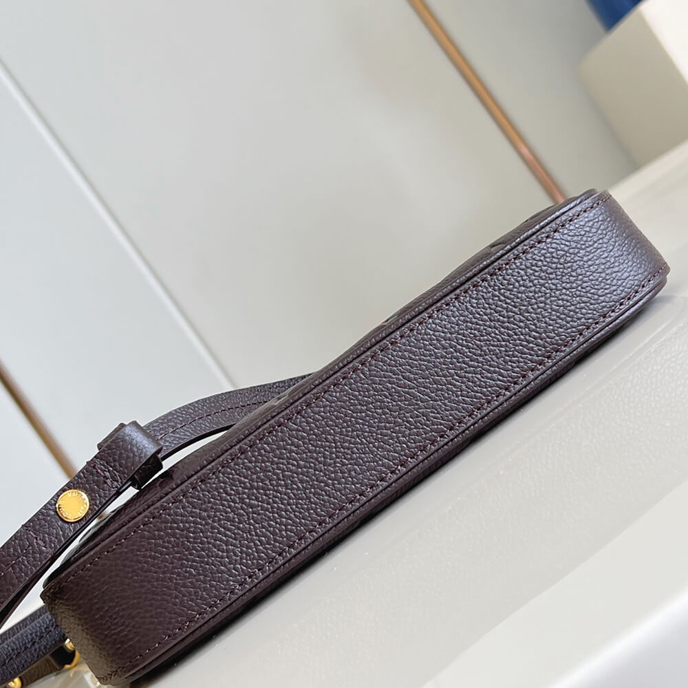 LV Easy Pouch