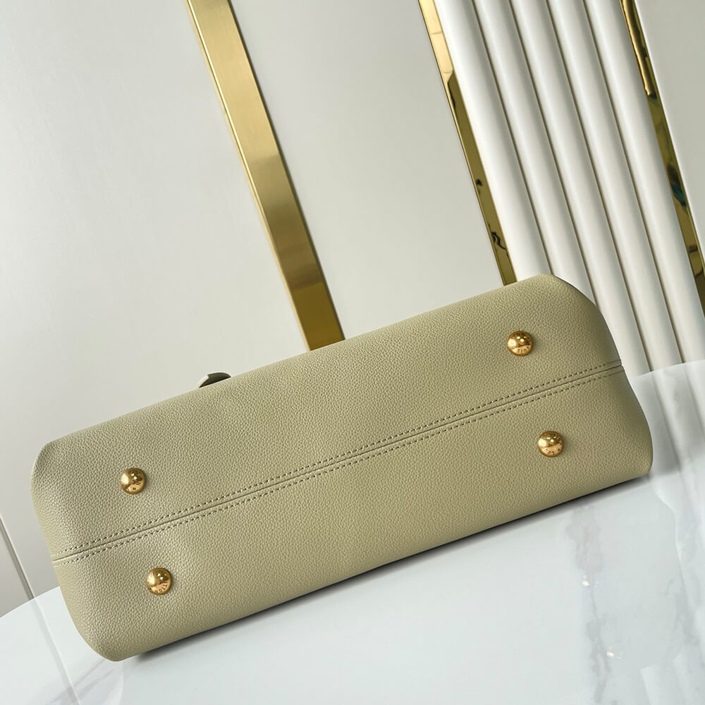 LV Low Key Cabas MM(high-end grade)