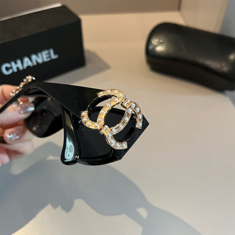 Ch**el SUNGLASSES