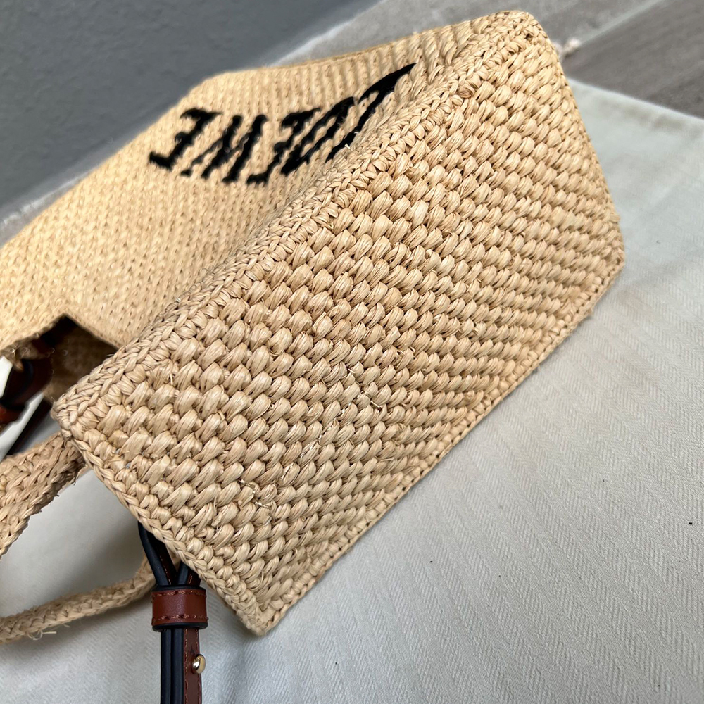 Small L0ew* Font tote in raffia (HIGH-END GRADE)