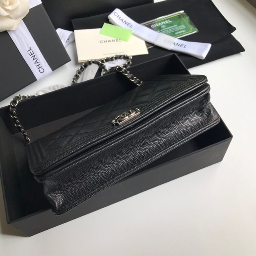 Ch**el BOY Ch**el Wallet On Chain(high-end grade)