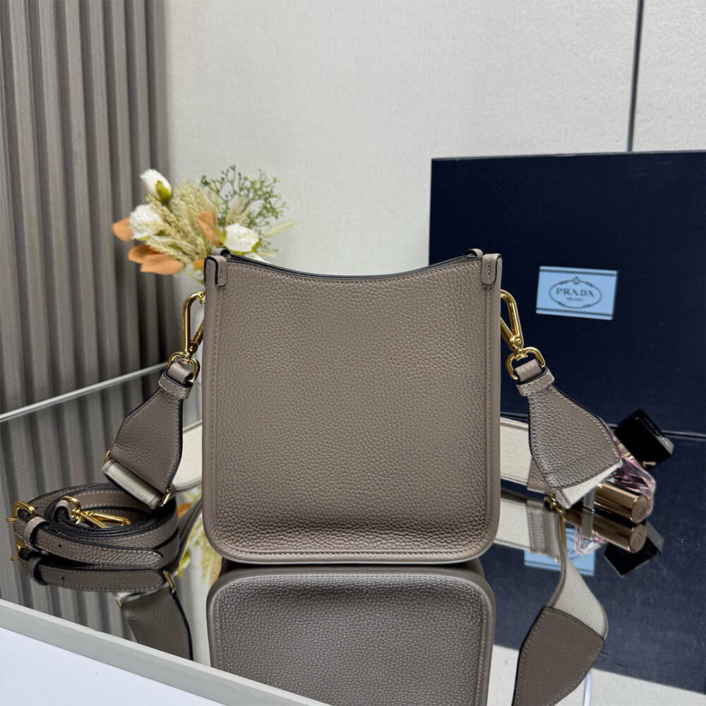 Pra*a Leather mini shoulder bag(HIGH-END GRADE)