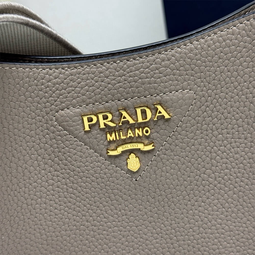 Pra*a Leather mini shoulder bag(HIGH-END GRADE)