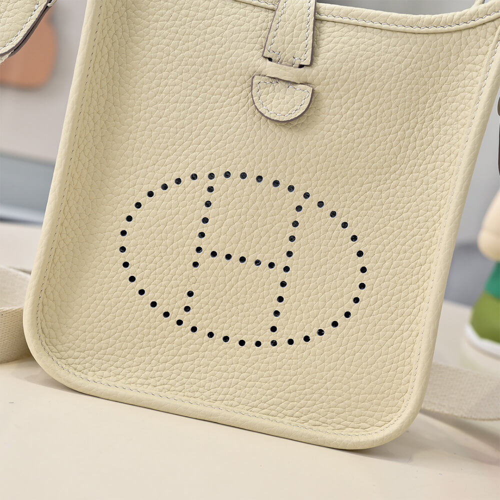 H**me5 Evelyne 16(high-end Grade)
