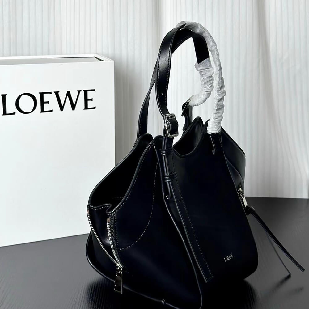 L0ew* Hammock Flip bag in classic calfskin(HIGH-END GRADE)