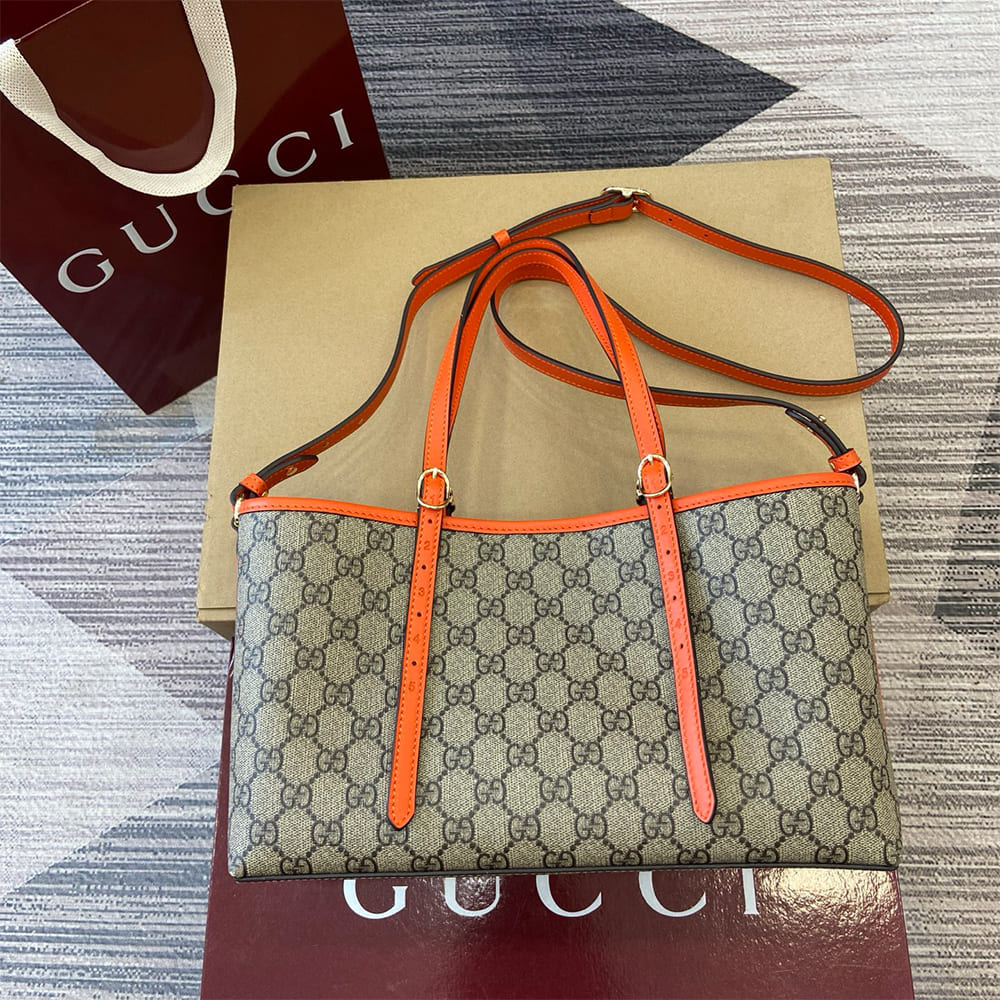 GG Emblem medium tote bag
