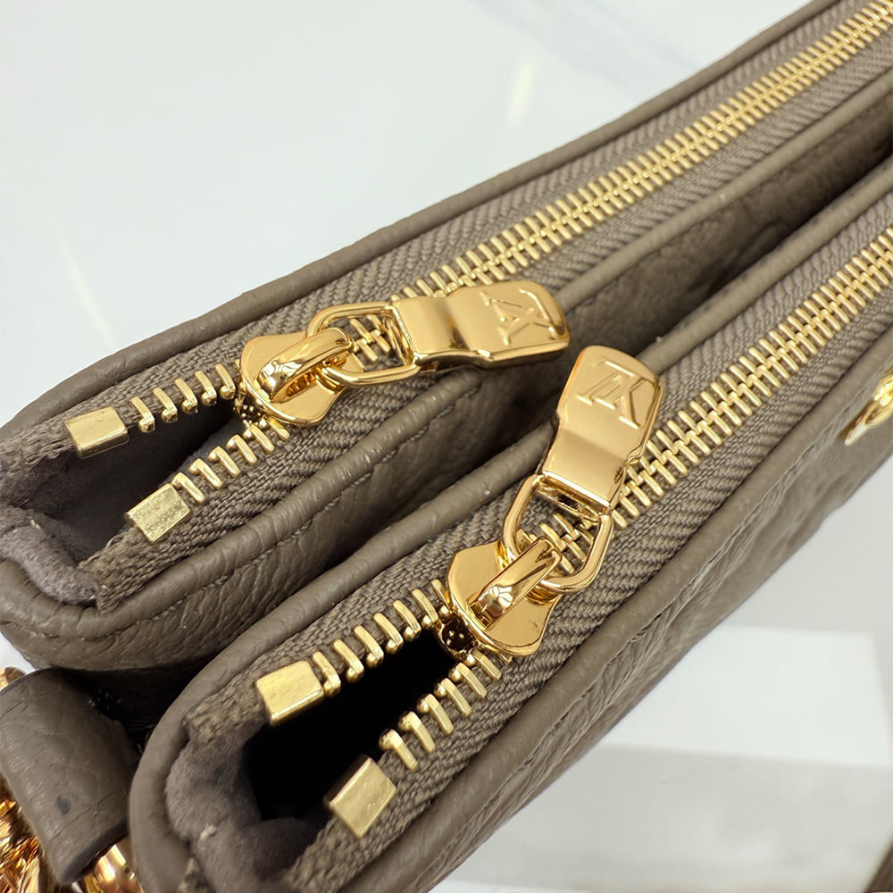 LV Pochette Liv