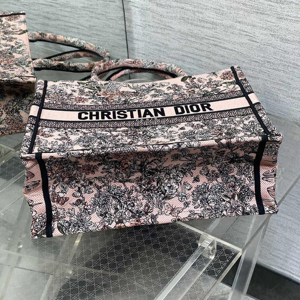 D10r Lucky Medium D10r Book Tote