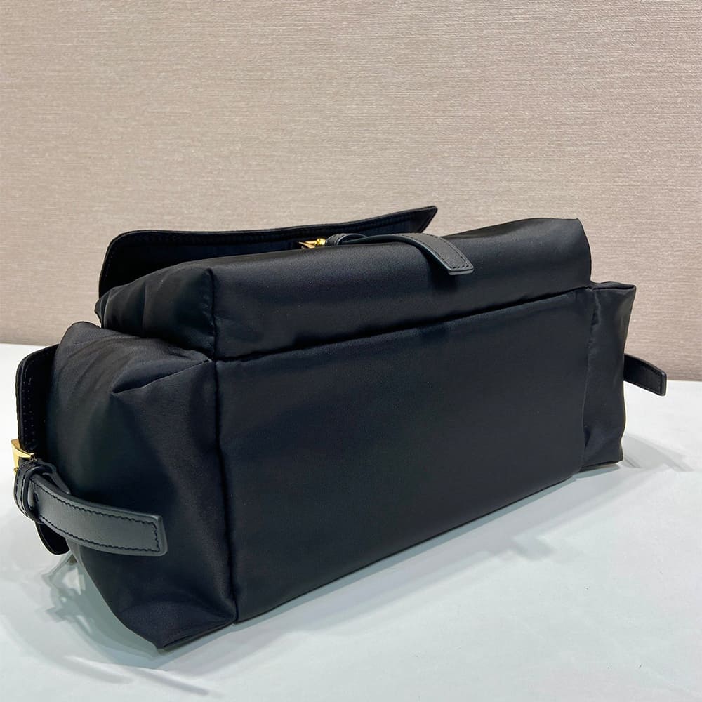 Pra*a Explore medium Re-Nylon and leather tote bag(HIGH-END GRADE)