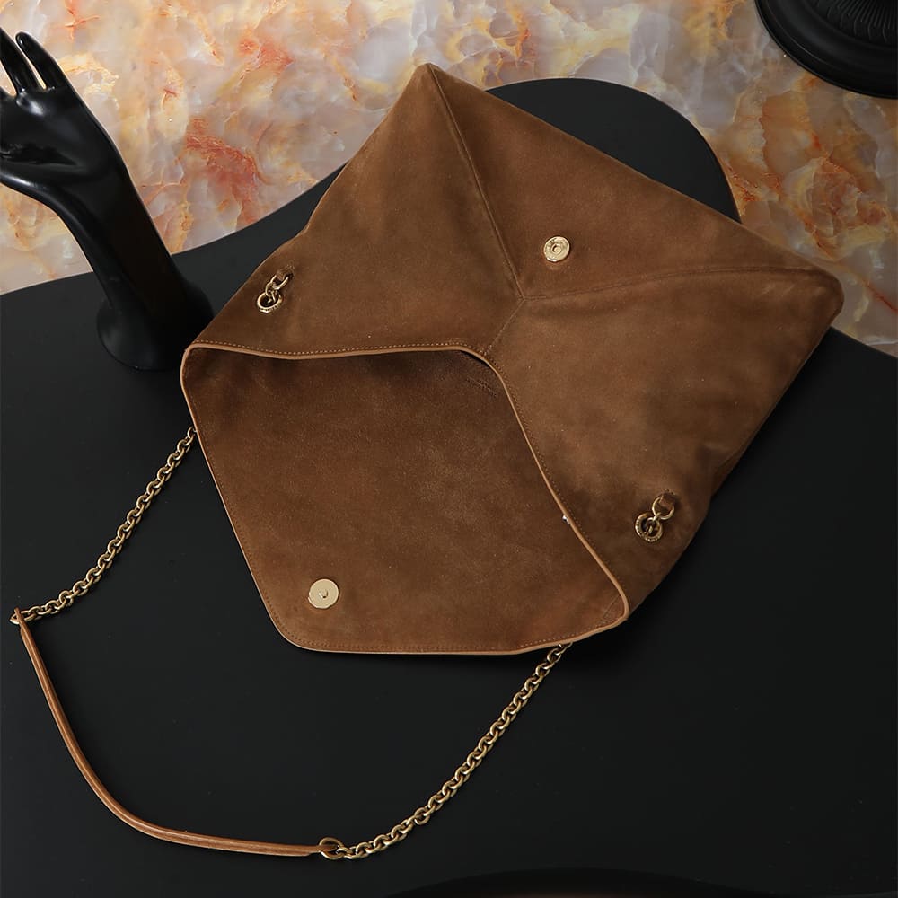 Y51 CASSANDRE XXL pouch on chain in suede(HIGH-END GRADE)