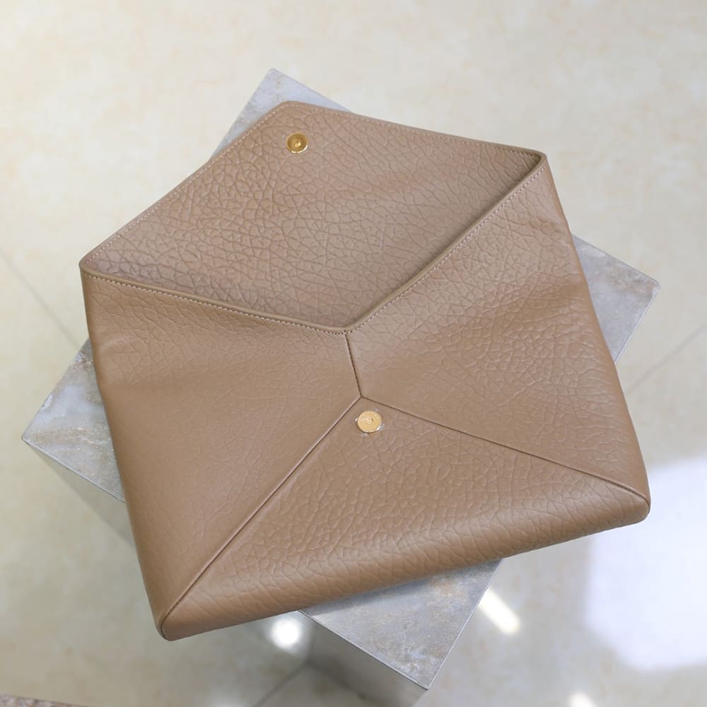 Y51 CASSANDRE large envelope pouch in lambskin(HIGH-END GRADE)