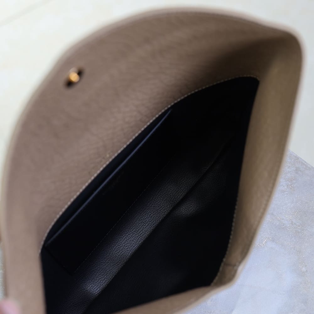 Y51 CASSANDRE large envelope pouch in lambskin(HIGH-END GRADE)