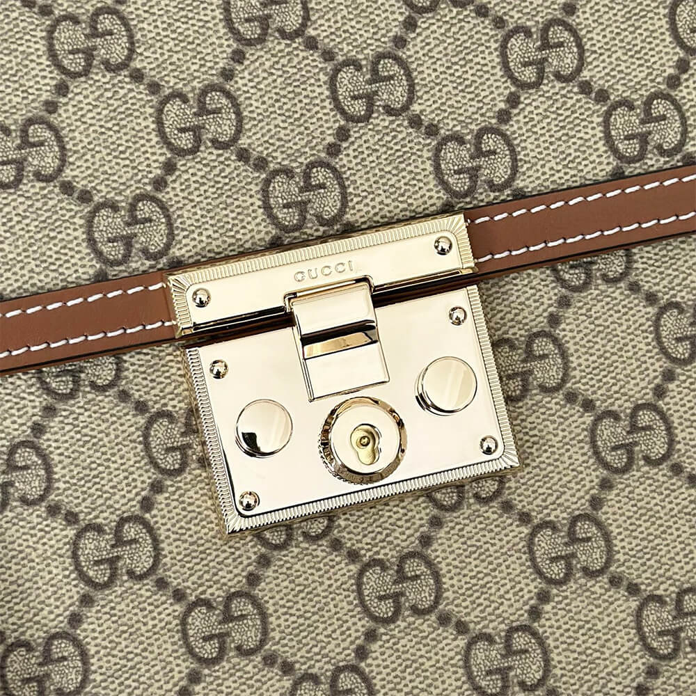 Gvc*1 Padlock medium top handle bag